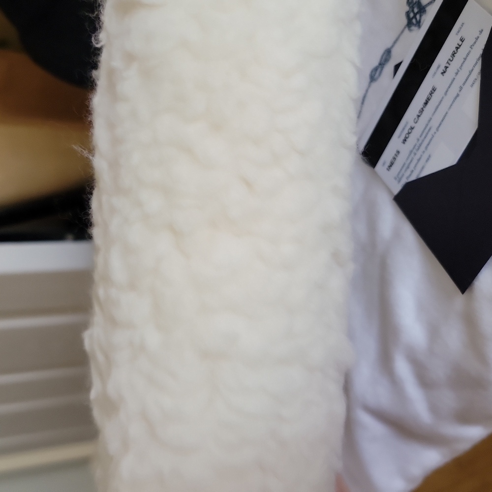 Prada White Shearling Shoulder Bag The Reissue 2000 - Picture 10 of 16